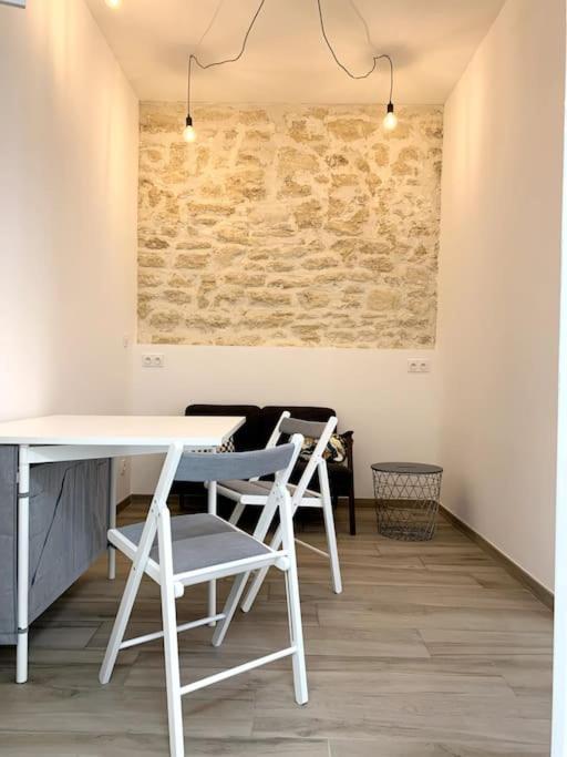 Appartement Secteur Gare Et Place De La Comedie, Wifi & Climatisation Montpellier Kültér fotó